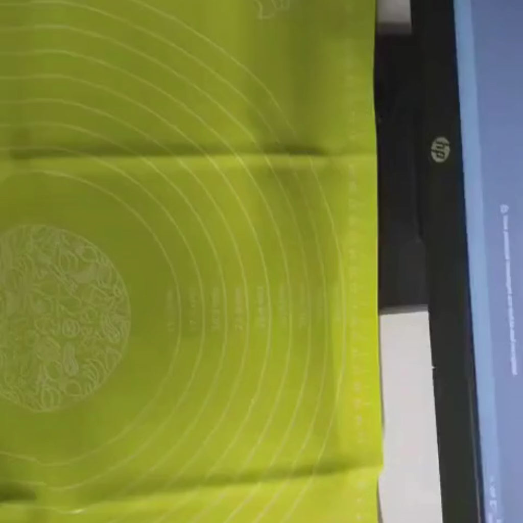 Roti Mat Baking Sheet (Large size 50x40cm) ( Random color)