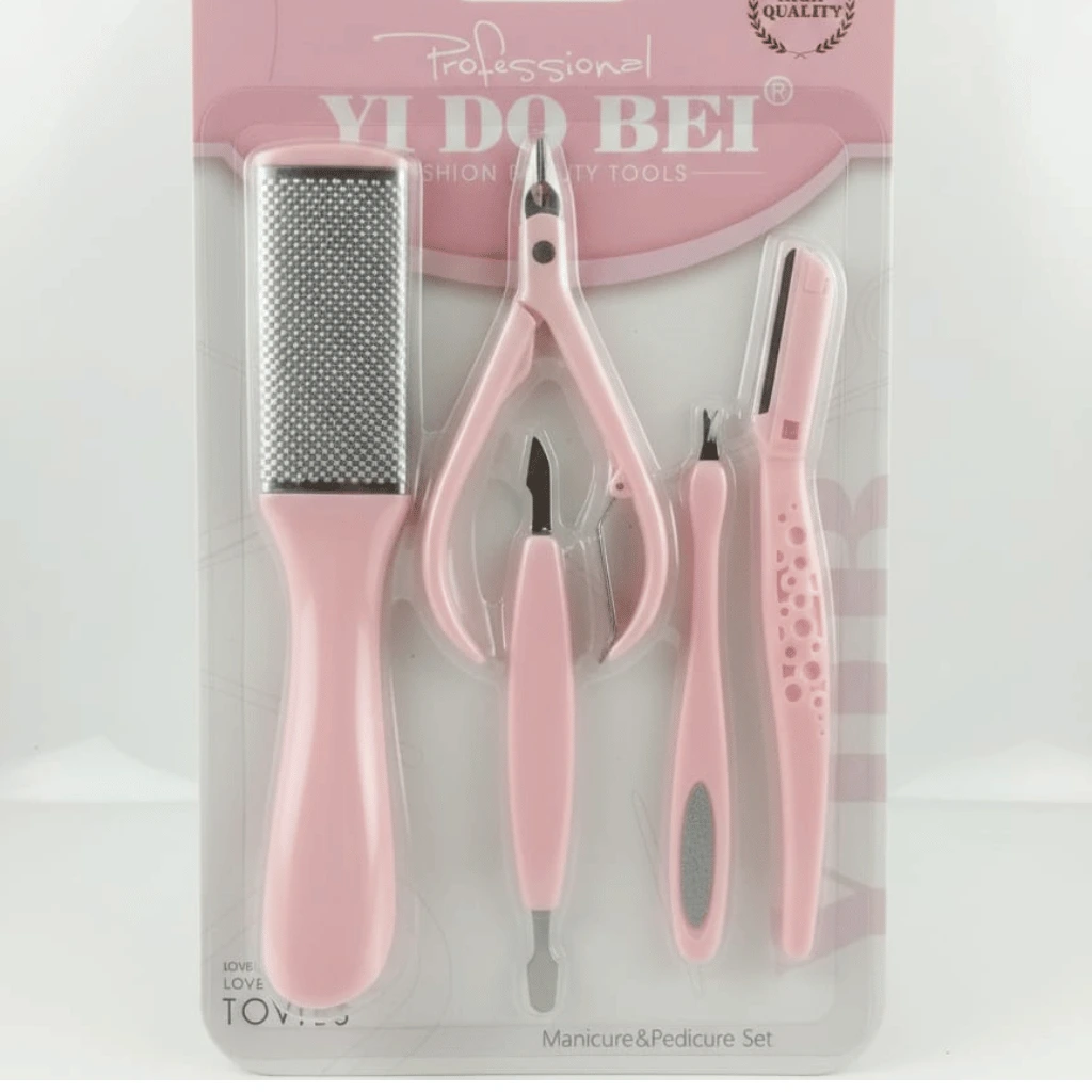 5 Pcs Professional Manicure Pedicure Set (Random Color)