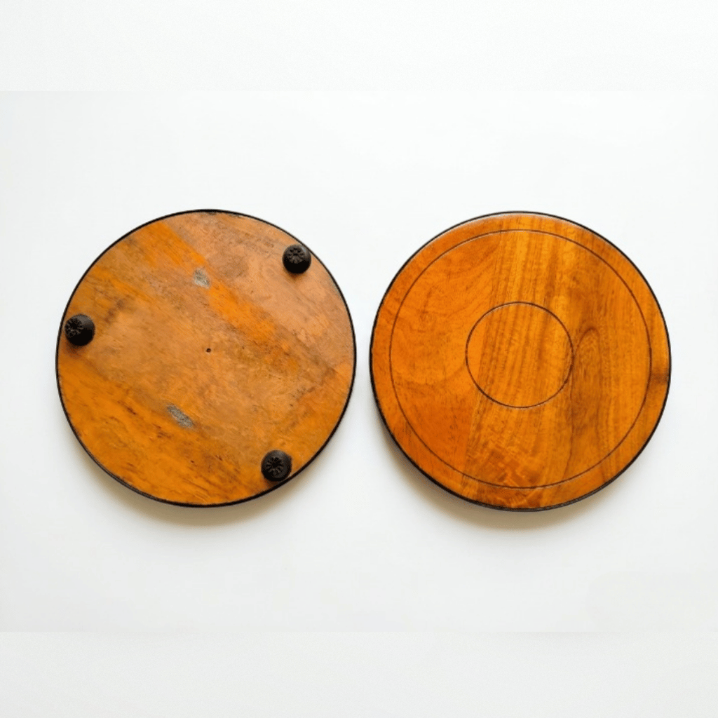 Brown Wooden Patra Roti Board ( 12.5 Inch )