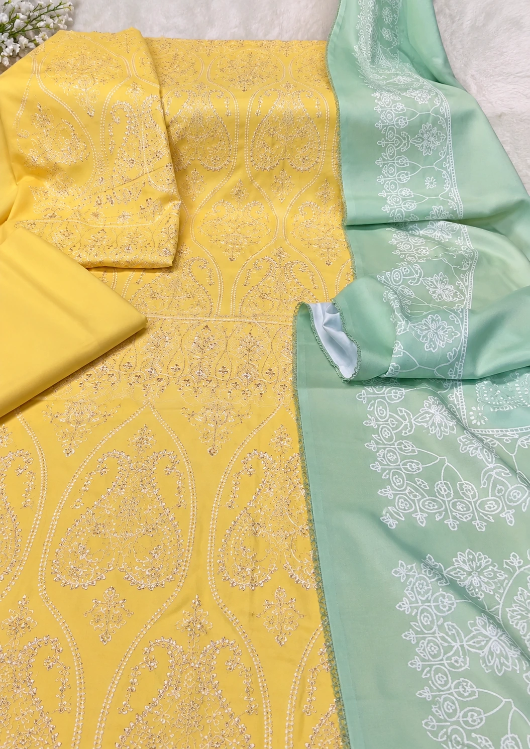 Dhanak 3 Piece Embroidered Suit | Embroidered Kameez & Sleeves